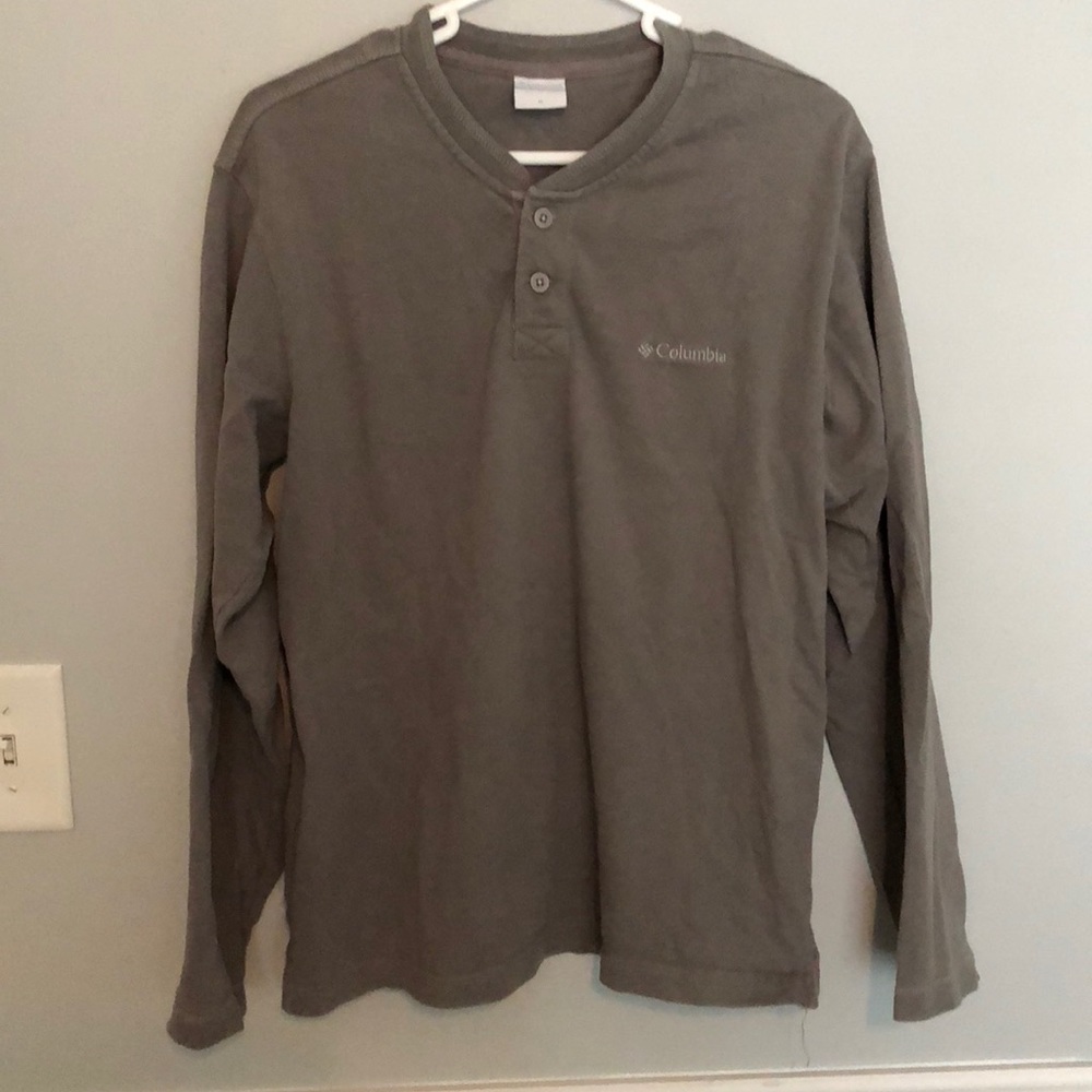 Columbia long sleeve shirt